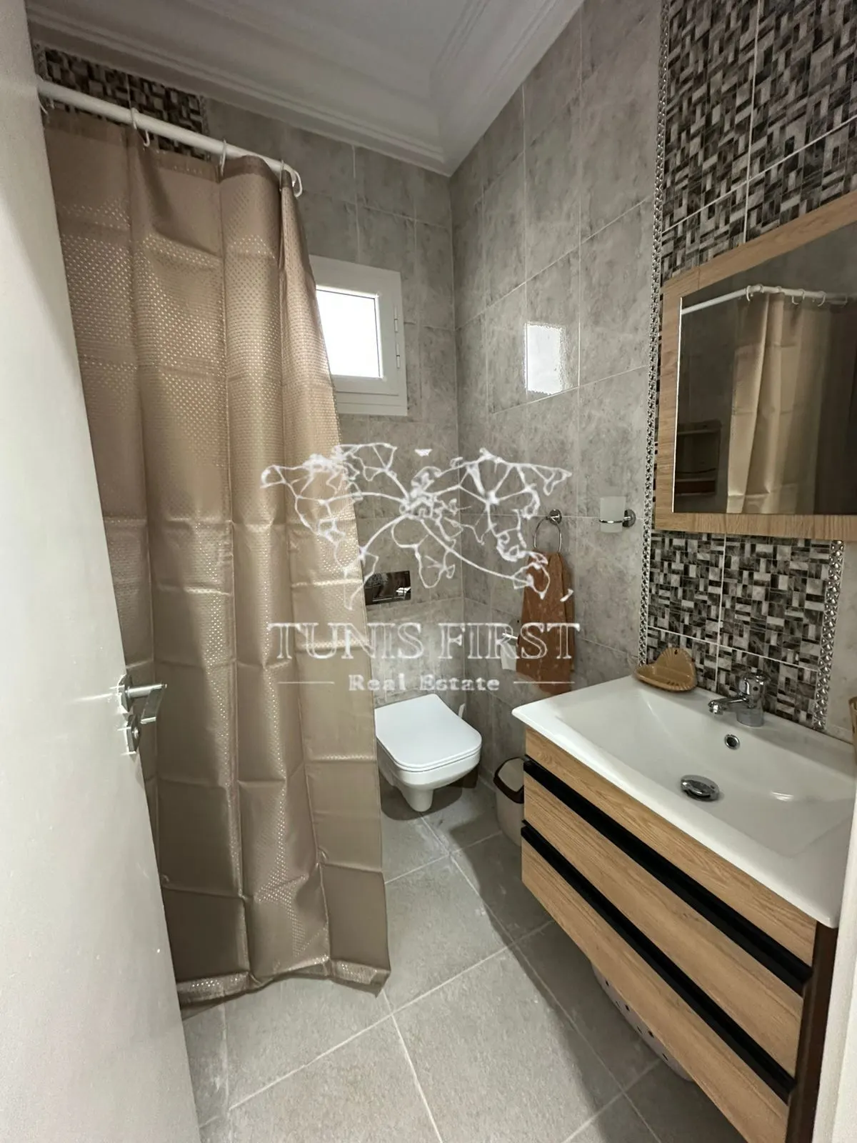 A louer Appartement meublé S+1 à La Marsa — La Marsa