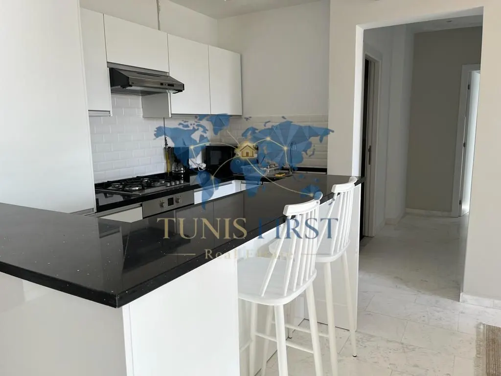 A vendre rooftop duplex S+2 avec terrasse — Marsa Ville