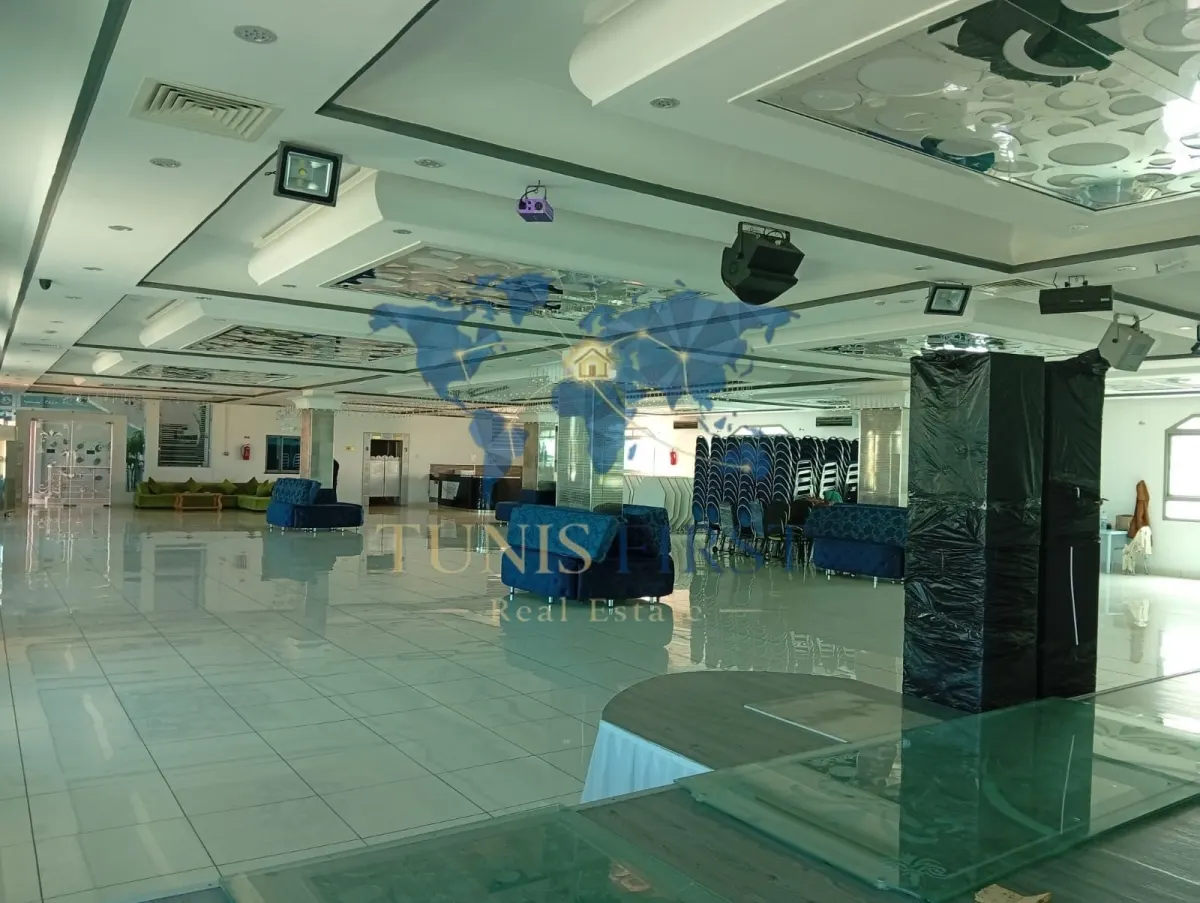 A Louer un open space de 650m²