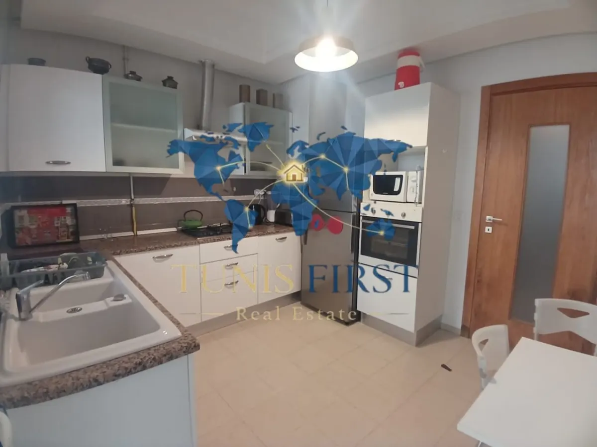 A louer appartement S+3 meublé au coeur de Marsa plage — Marsa Plage