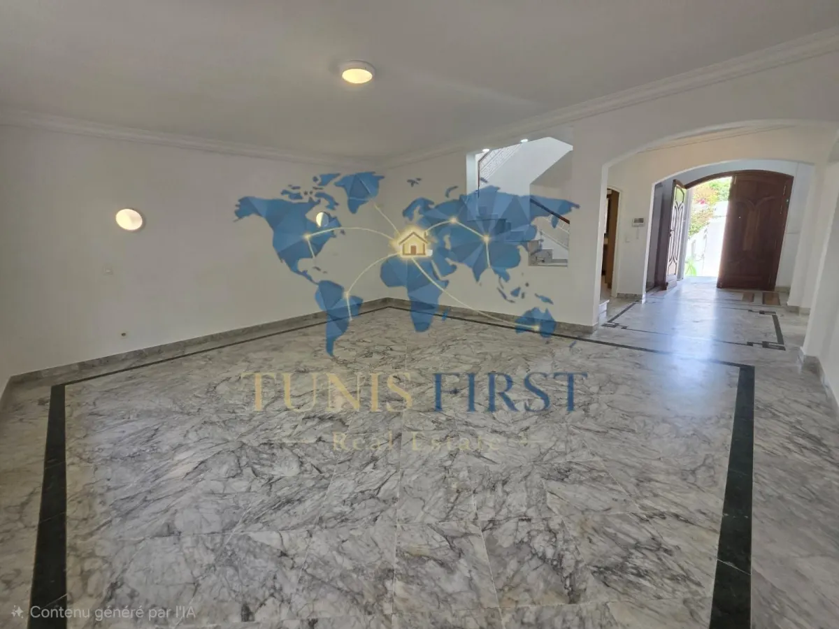 A vendre magnifique Villa à cité les pins — Cité Les Pins - El Maalaga