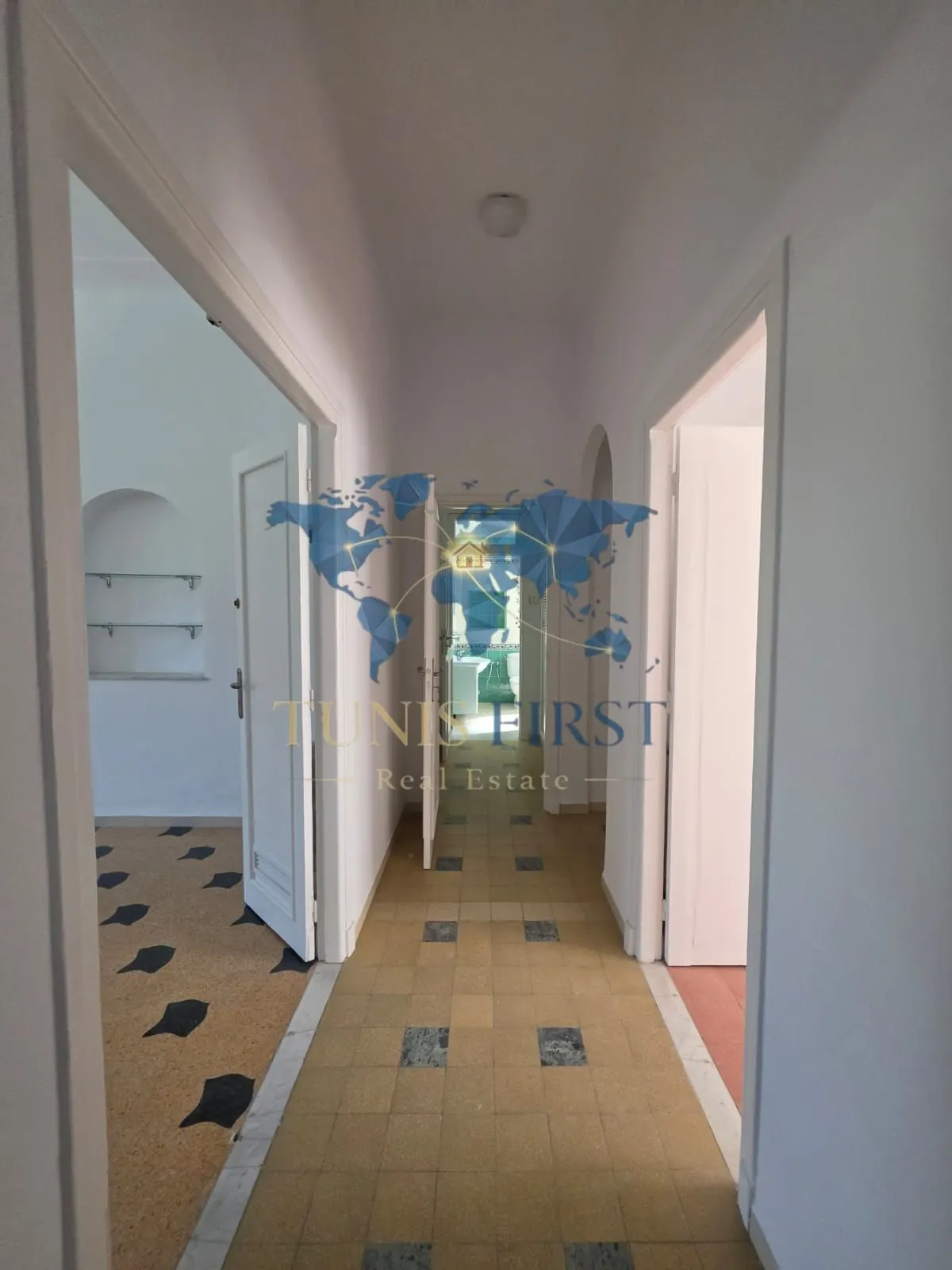 A louer villa S+4 à Carthage — Carthage