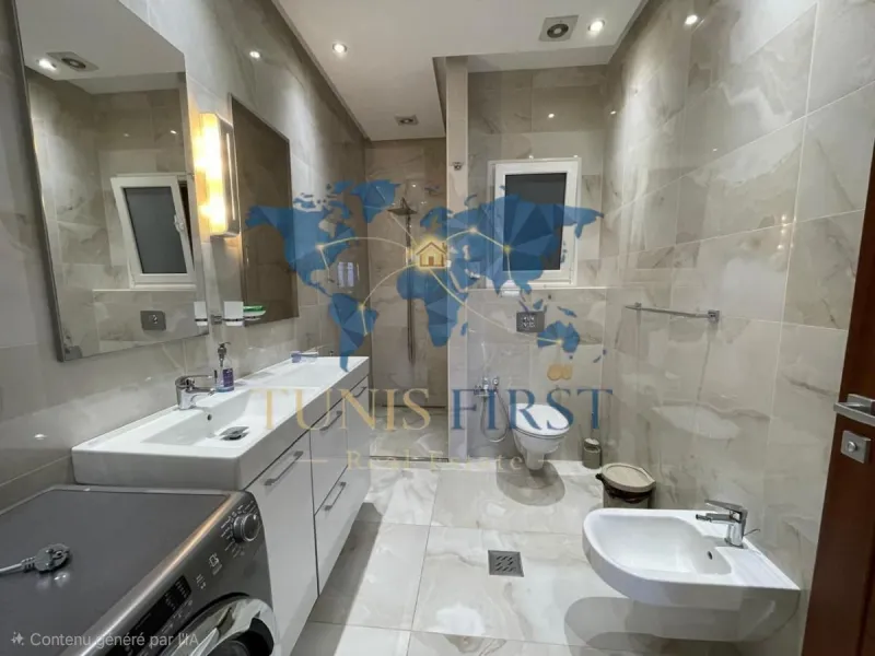 A Vendre Magnifique Appartement S+2 à Montfleury — Monfleury
