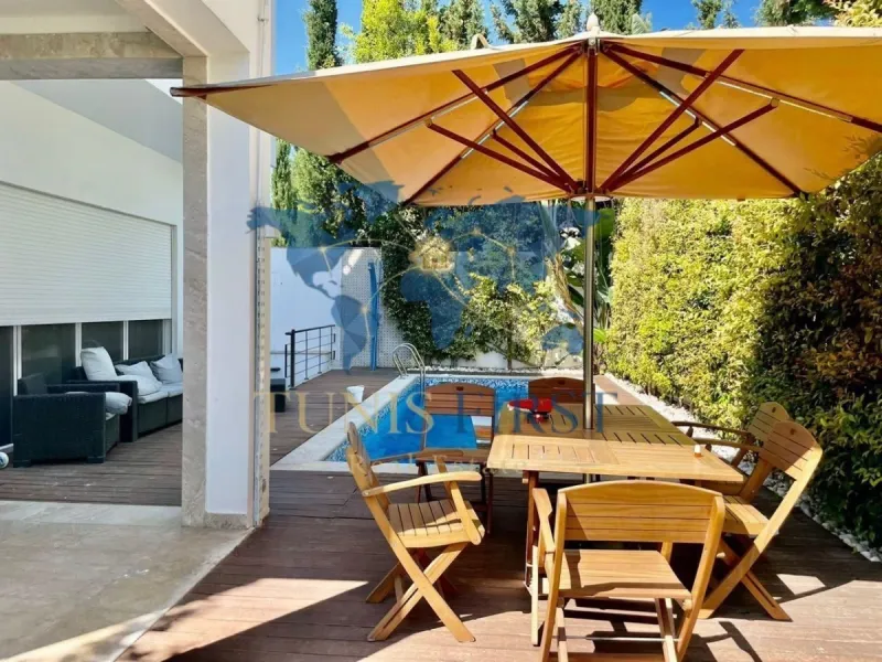 A Louer Luxueuse Villa Vide à Carthage