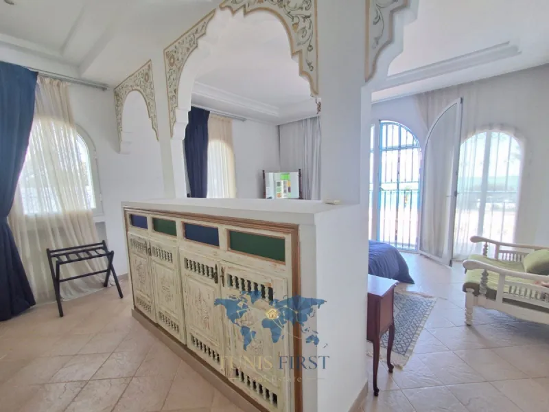 À Louer Jolie Villa Meublée à La Marsa Corniche — Marsa corniche