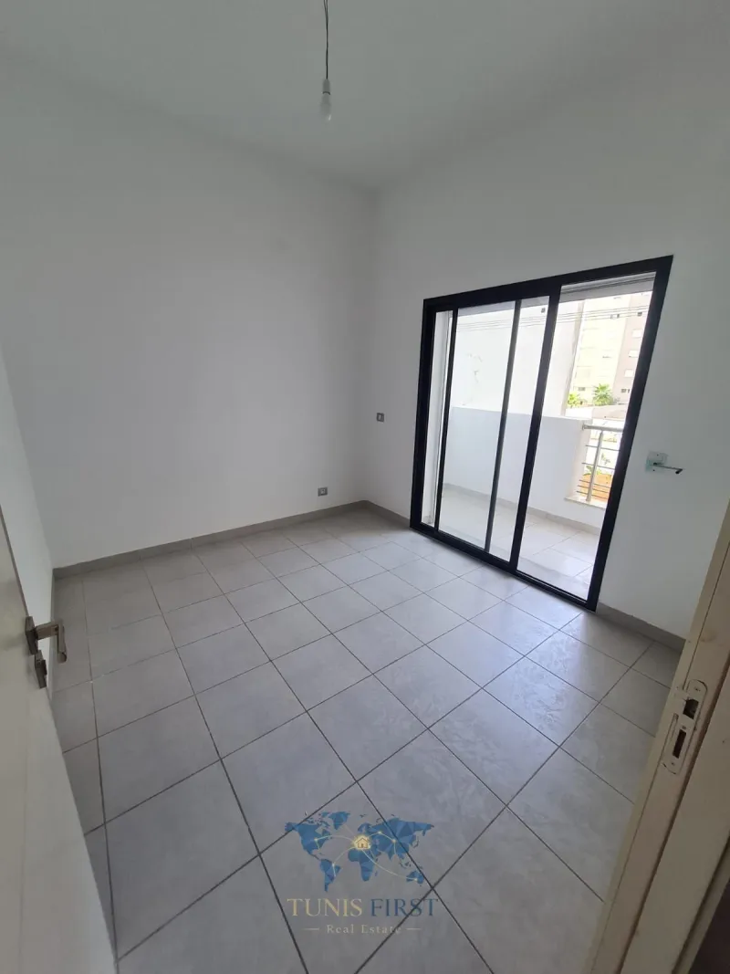 A Vendre Appartement S+4 aux Jardins de Carthage — La Marsa