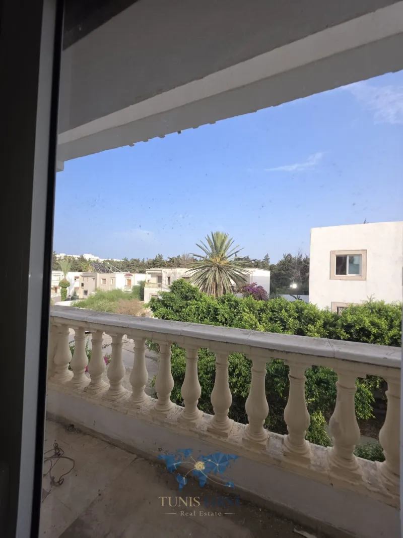 A louer  Villa S+6 pour usage bureautique à Gammarth — Gammarth