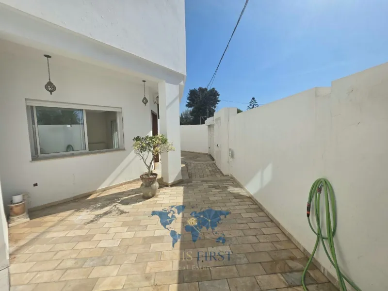 A Louer Duplex S+3 à La Marsa Sidi Abd Laziz — Sidi abdelaziz