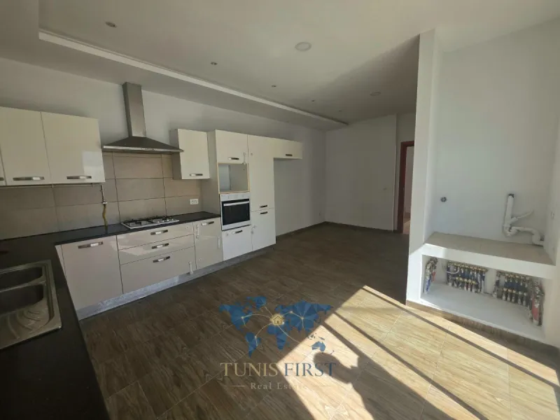 A Louer Duplex S+3 à La Marsa Sidi Abd Laziz — Sidi abdelaziz