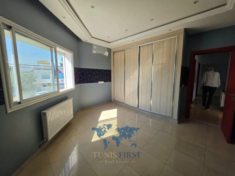 A Louer Duplex S+3 à La Marsa Sidi Abd Laziz — Sidi abdelaziz