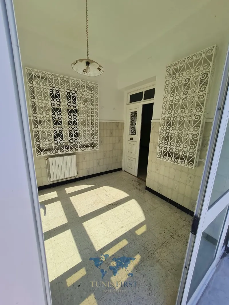 À Louer Rez-de-chaussée de villa S+4 à Mutuelle Ville — Mutuelle Ville