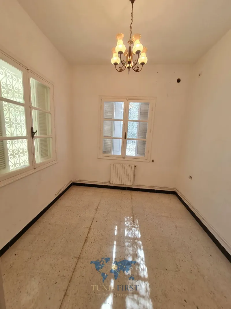 À Louer Rez-de-chaussée de villa S+4 à Mutuelle Ville — Mutuelle Ville