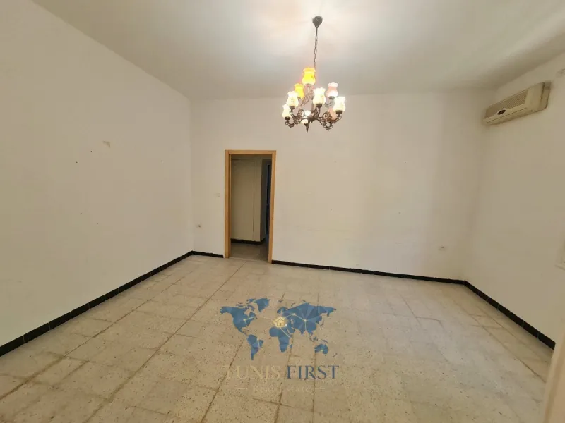 À Louer Rez-de-chaussée de villa S+4 à Mutuelle Ville — Mutuelle Ville