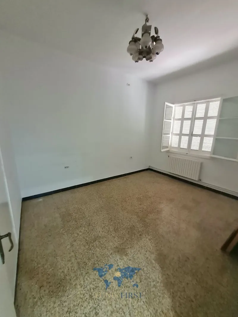 À Louer Rez-de-chaussée de villa S+4 à Mutuelle Ville — Mutuelle Ville