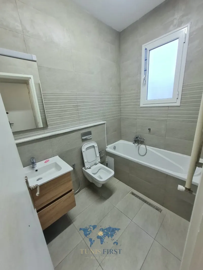 À Louer Rez-de-chaussée de villa S+4 à Mutuelle Ville — Mutuelle Ville