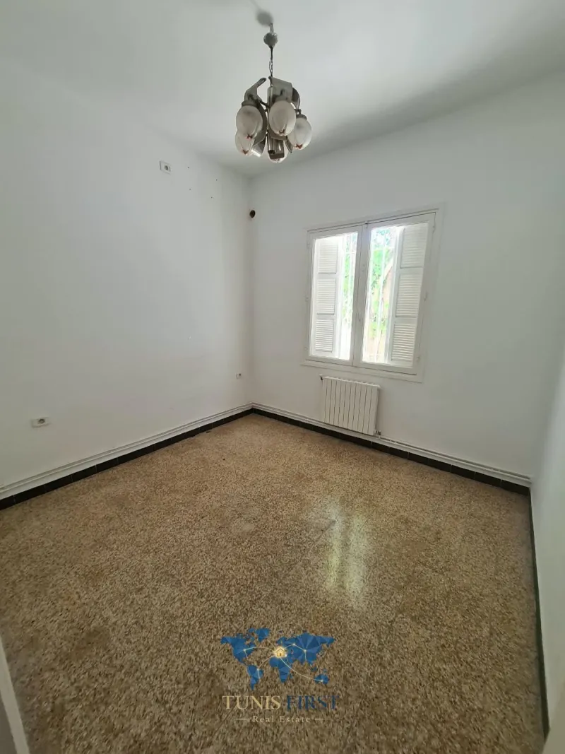À Louer RDC de Villa à usage bureautique à Mutuelle Ville — Mutuelle Ville