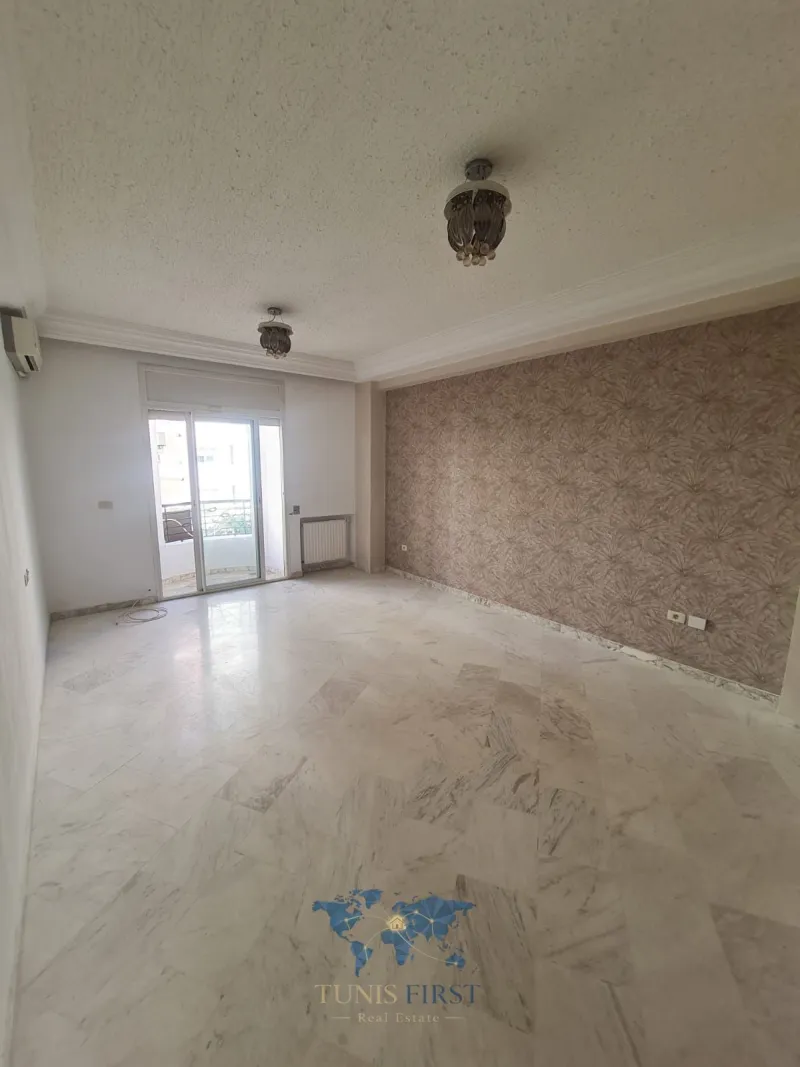 A Louer Appartement S+2 vide à Ain Zaghouan Nord — Ain Zaghouan Nord