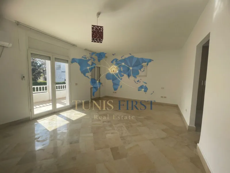 A vendre Villa S+6 à La Marsa — La Marsa