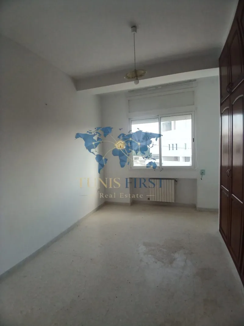A louer duplex S+3 à La Marsa — Cité les pins - El Maalaga
