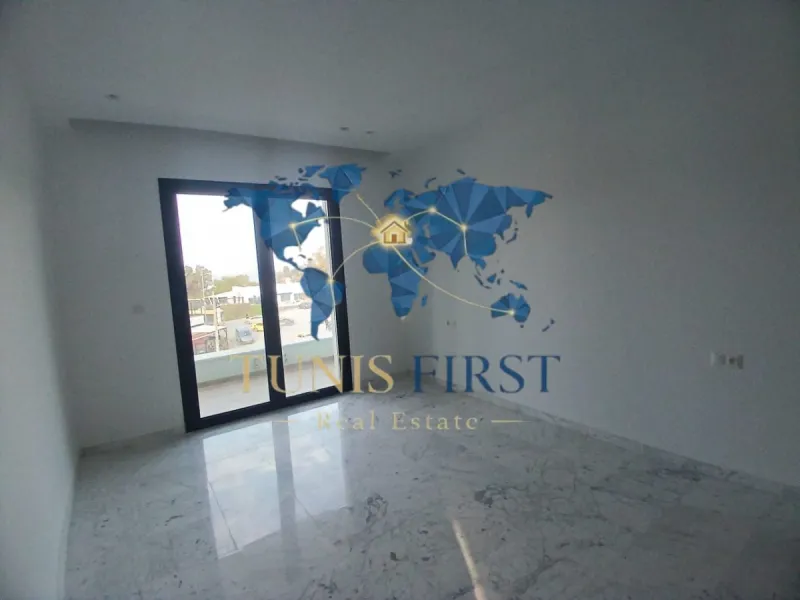 A louer appartement S+3 avec vue mer à La Marsa — Sidi abdelaziz