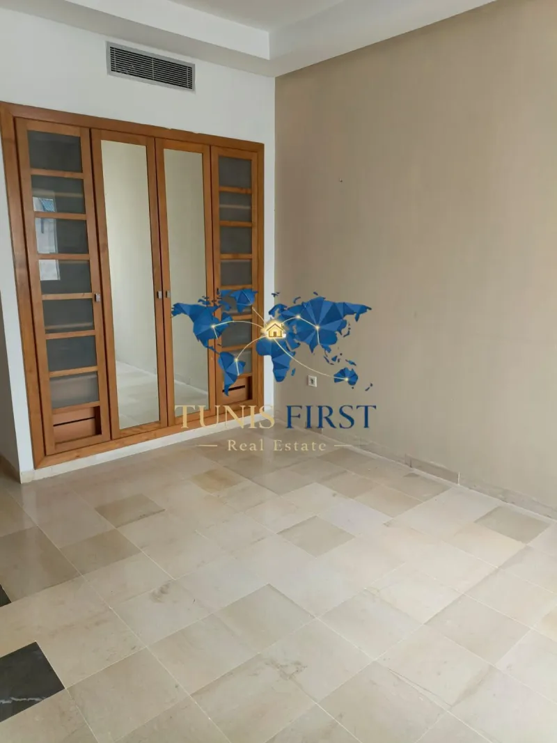 A louer un bel Appartement S+3 à Sidi Daoud — Tunisie