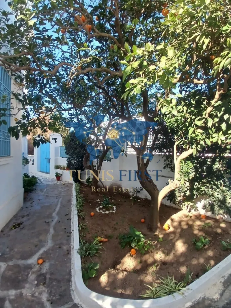 A louer etage de villa S+3 à Marsa corniche² — Marsa corniche