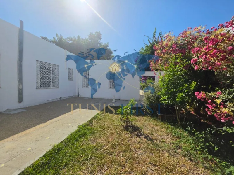 A louer villa d'exception avec jardin et piscine à Carthage — Carthage