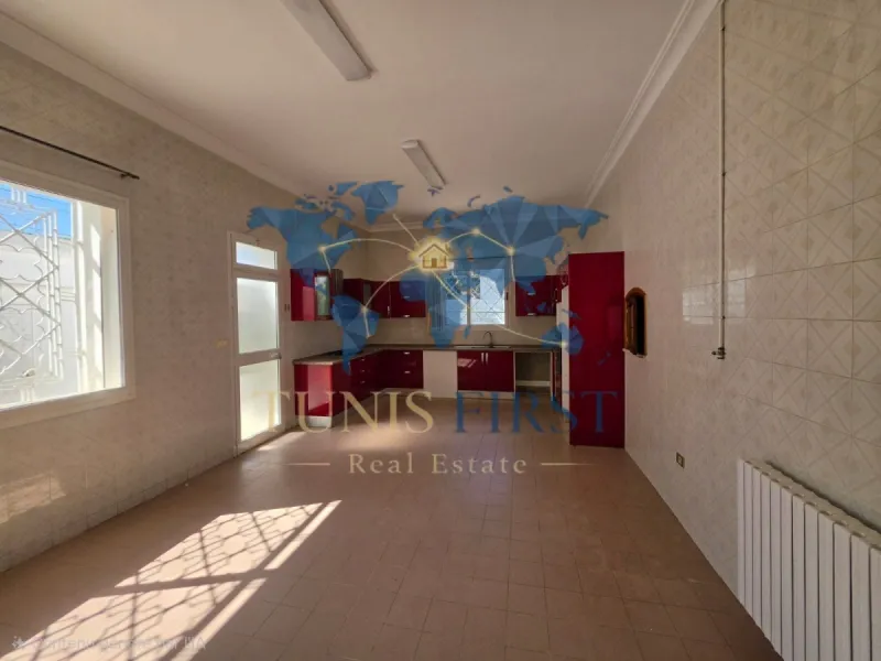 A louer villa S+4 à Carthage — Carthage