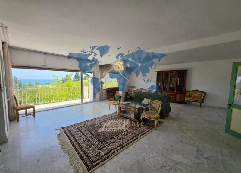 A vendre une villa style arabesque avec vue panoramique sur mer à Carthage — Carthage