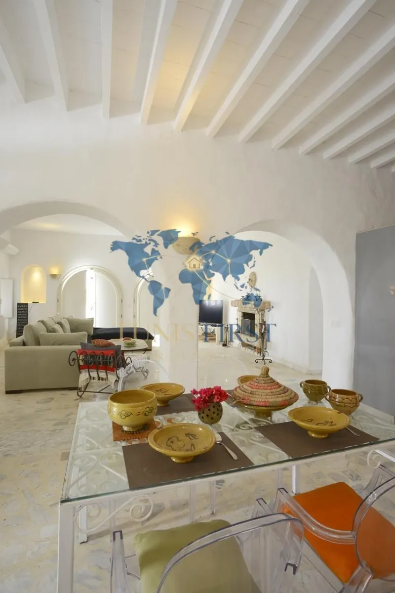 À vendre Deux villas indépendantes pieds dans l’eau à Kerkennah — Kerkenah