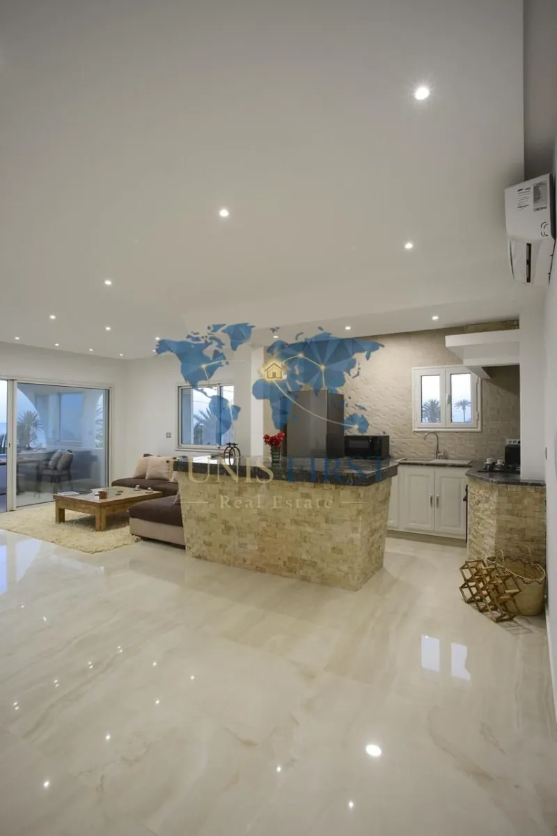 À vendre Deux villas indépendantes pieds dans l’eau à Kerkennah — Kerkenah