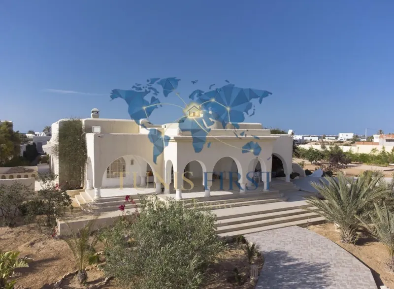À vendre Deux villas indépendantes pieds dans l’eau à Kerkennah — Kerkenah