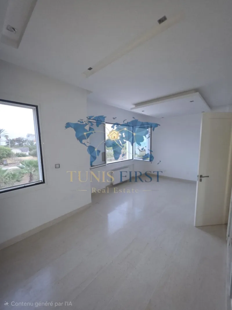 À Vendre Villa pied dans l'eau à Raoued — Raoued