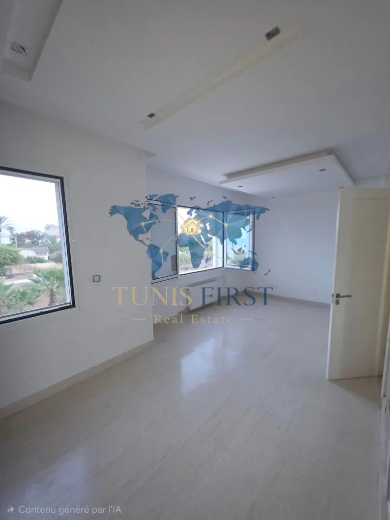 À Vendre Villa pied dans l'eau à Raoued — Raoued