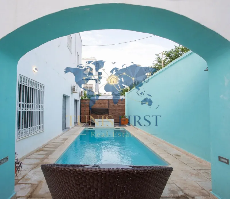 A louer RDC de Villa Meublée avec piscine à Carthage — Carthage