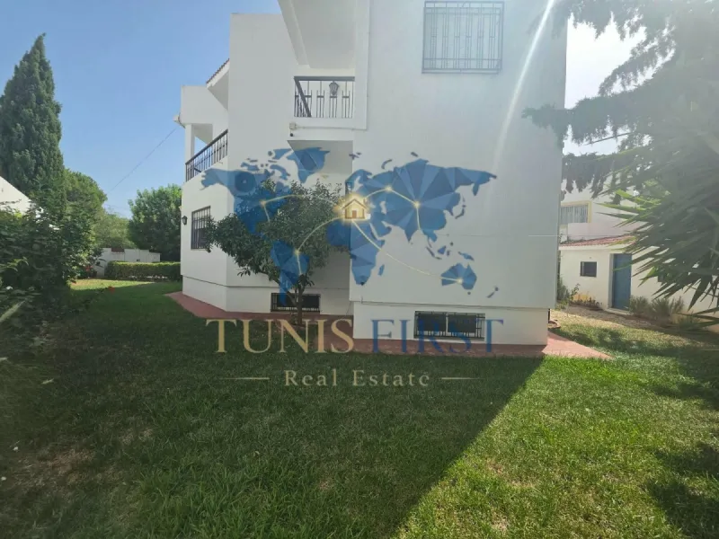 A louer Villa de Charme S+4 à La Marsa — Marsa ville
