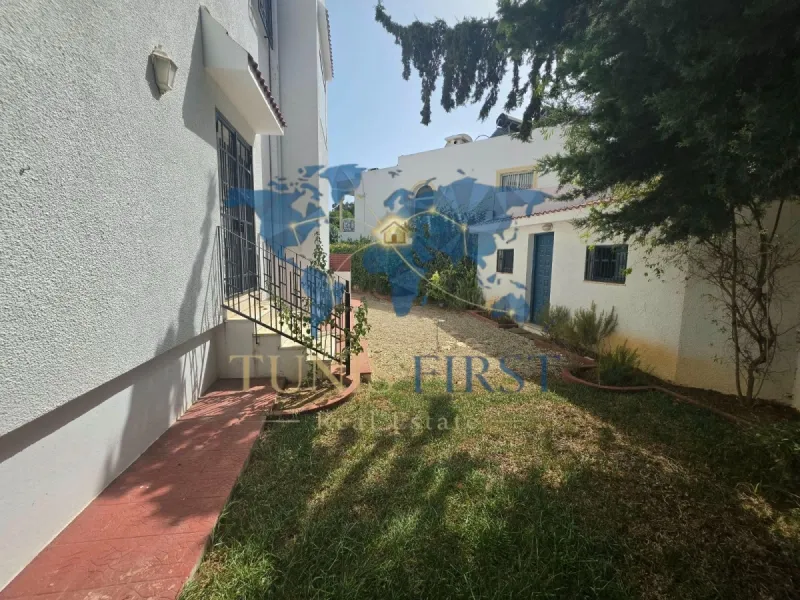 A louer Villa de Charme S+4 à La Marsa — Marsa ville