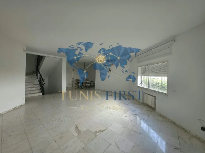 A louer Villa de Charme S+4 à La Marsa — Marsa ville