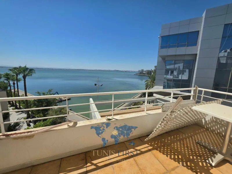 A Louer Appartement en Duplex Vide aux Berges du Lac 1 — Les berges du lac 1