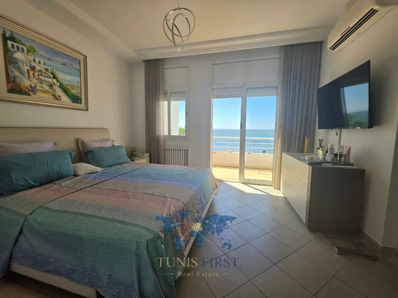 A Louer Appartement en Duplex Vide aux Berges du Lac 1 — Les berges du lac 1